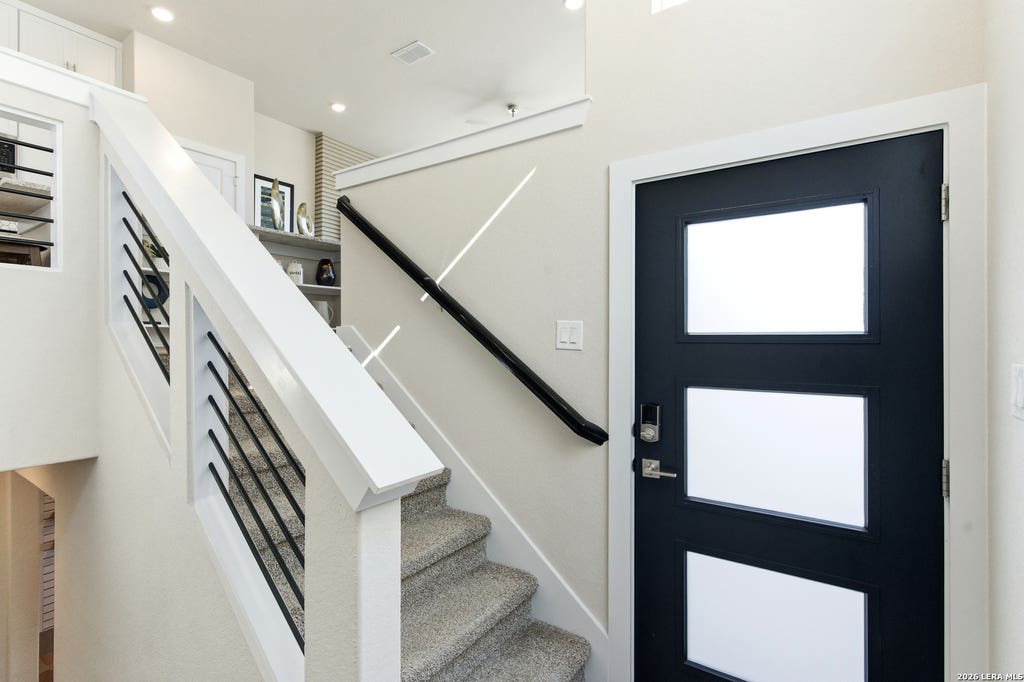 Photo of 20675 Huebner Rd UNIT 516, San Antonio, TX 78258 (MLS # 1957508)