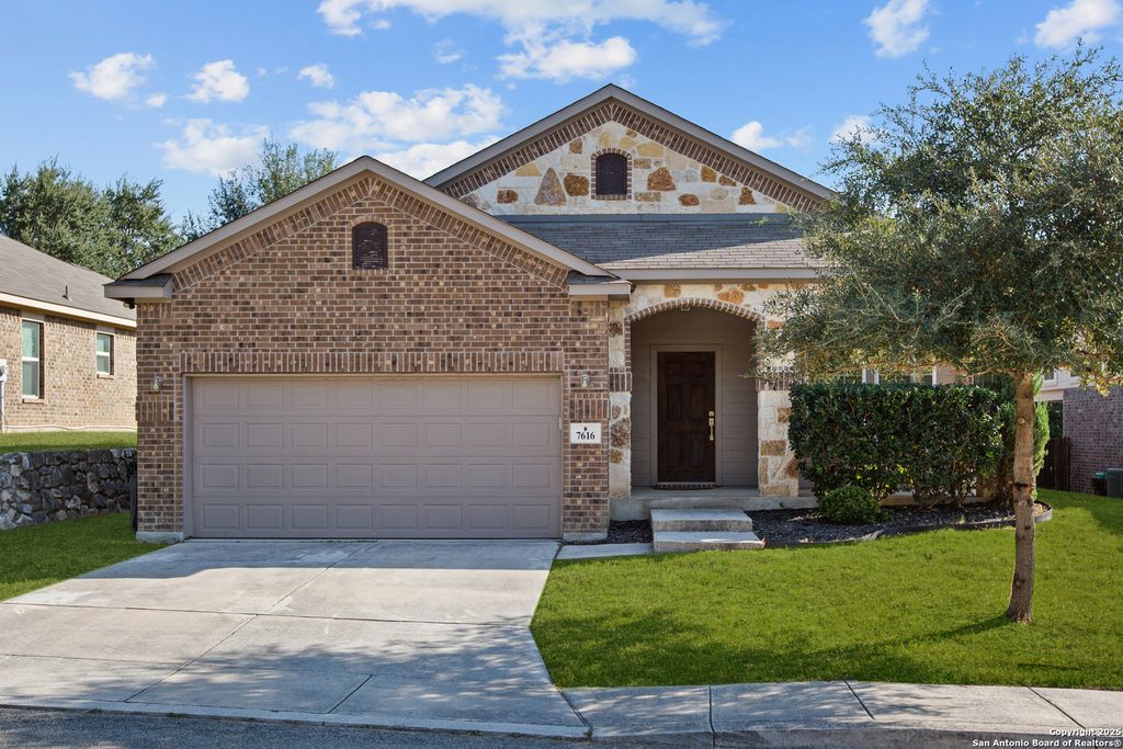Photo of 7616 Mission Summit, Boerne, TX 78015 (MLS # 1916177)