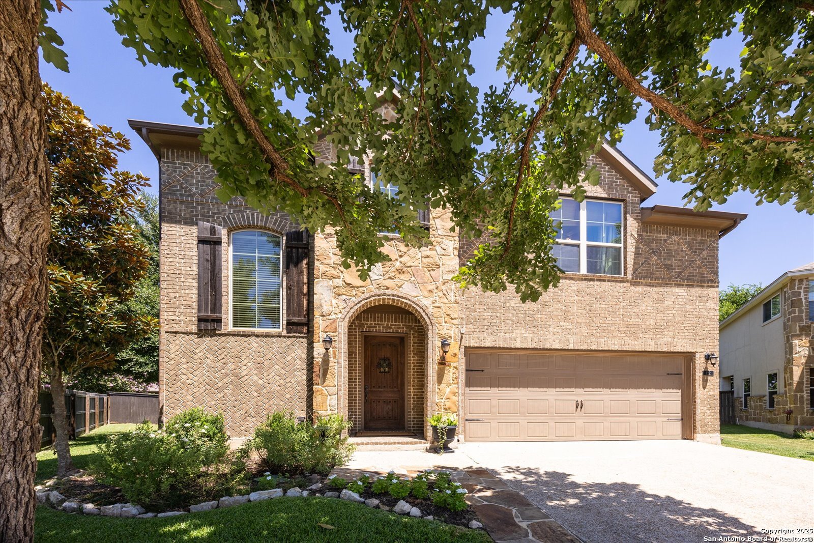 122 Churchill