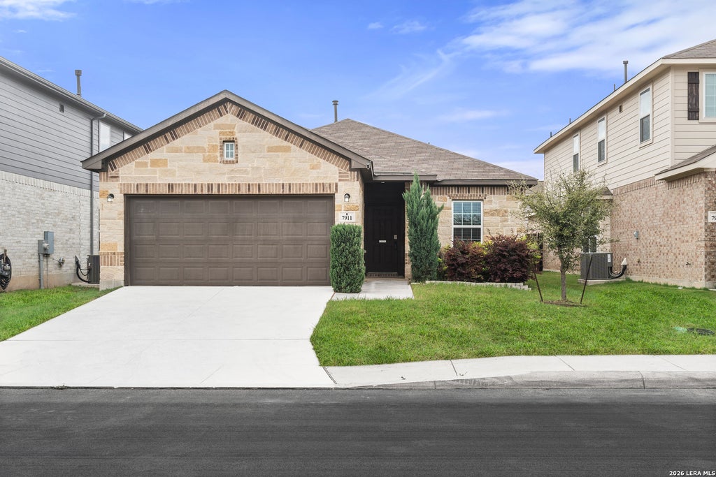 Photo of 7911 Deepwell Dr, San Antonio, TX 78254 (MLS # 1971524)