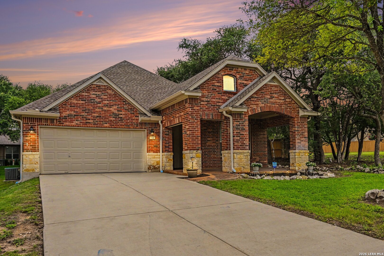 4739 Becker Vine