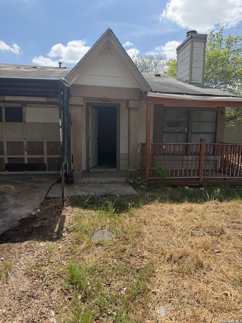 5722 Jones Fall Dr. San Antonio TX 78244