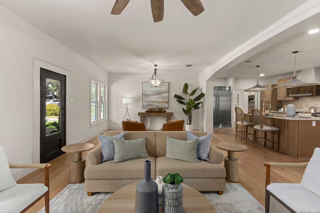 Photo of 850 Estes, Alamo Heights, TX 78209 (MLS # 1948832)