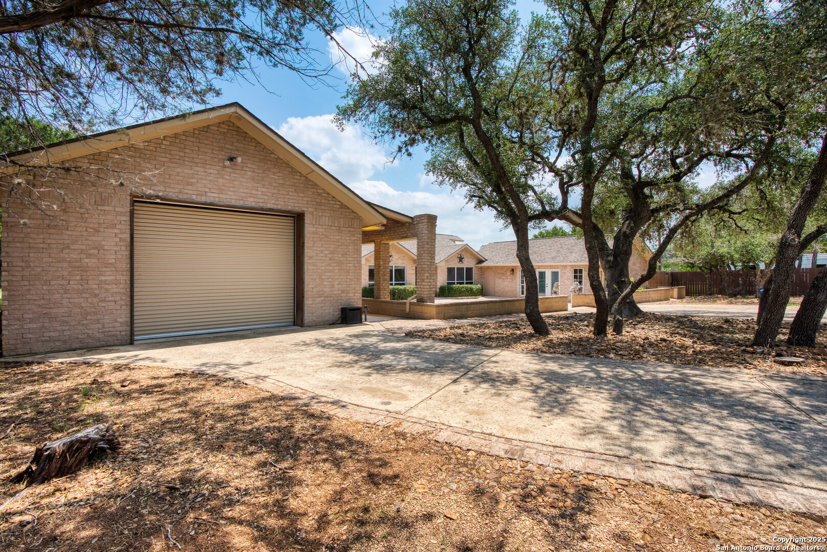 585 Oak Bend Drive