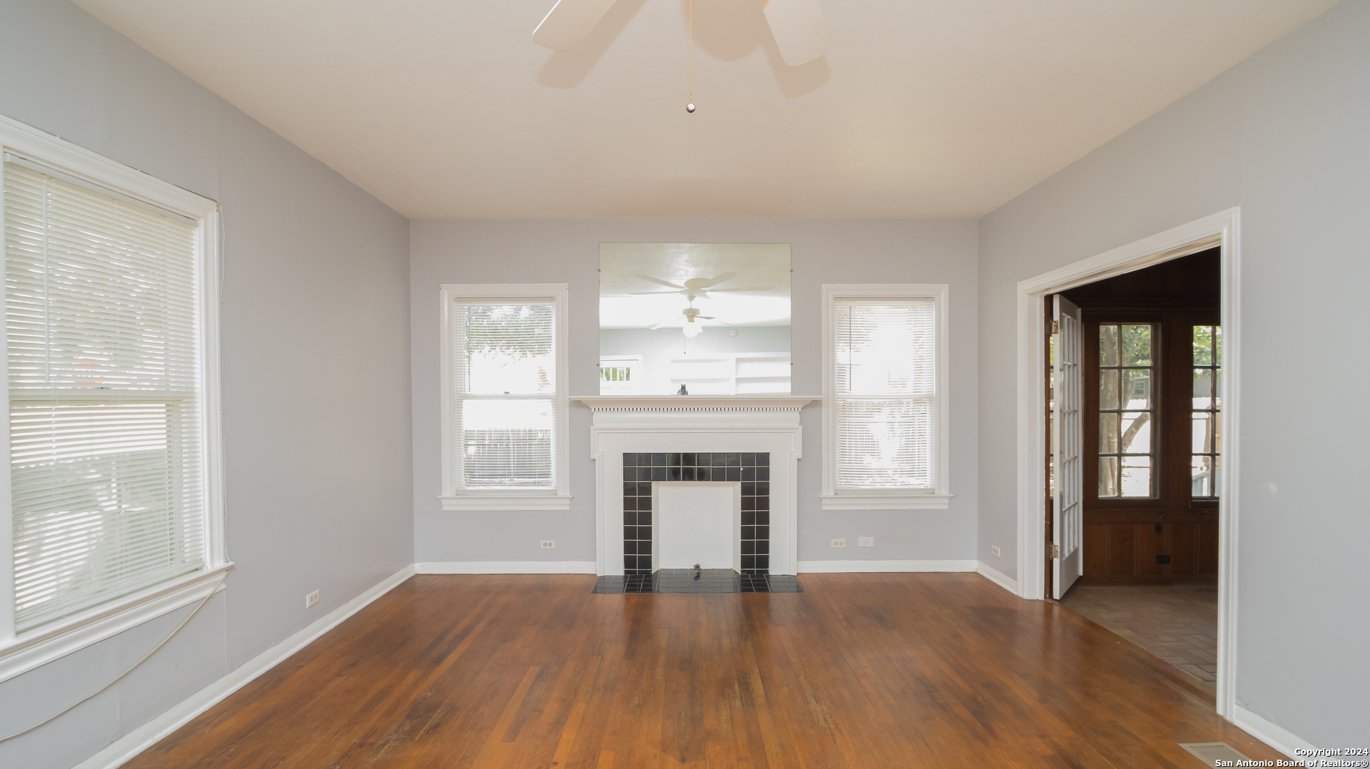 222 FUNSTON PL