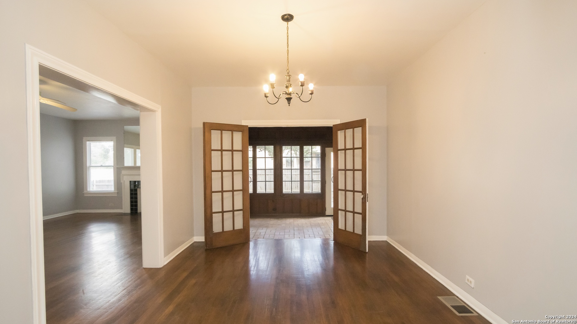 222 FUNSTON PL