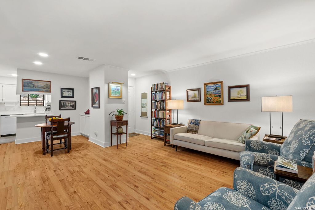 Photo of 10955 Wurzbach Rd 102 #102, San Antonio, TX 78230 (MLS # 1954440)