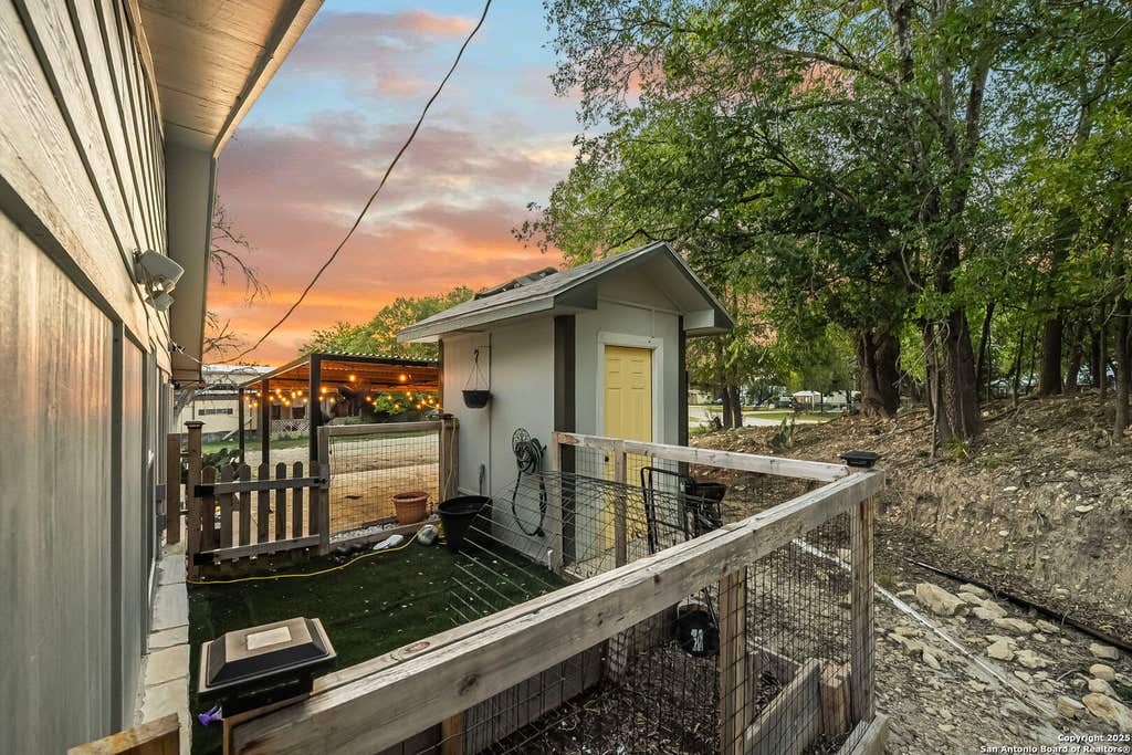 Photo of 133 Alamo, Pipe Creek, TX 78063 (MLS # 1913530)
