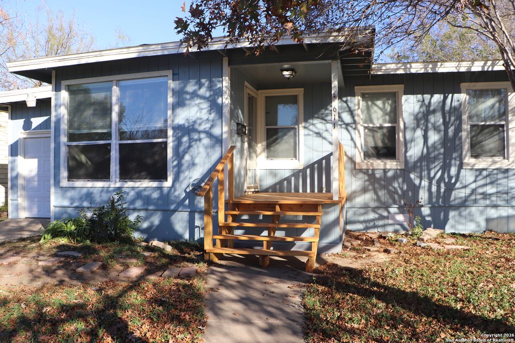 Photo of 611 KASHMUIR PL, San Antonio, TX 78223 (MLS # 1934711)