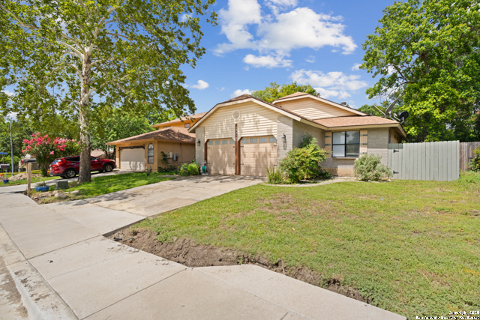 13618 BELL DRIVE