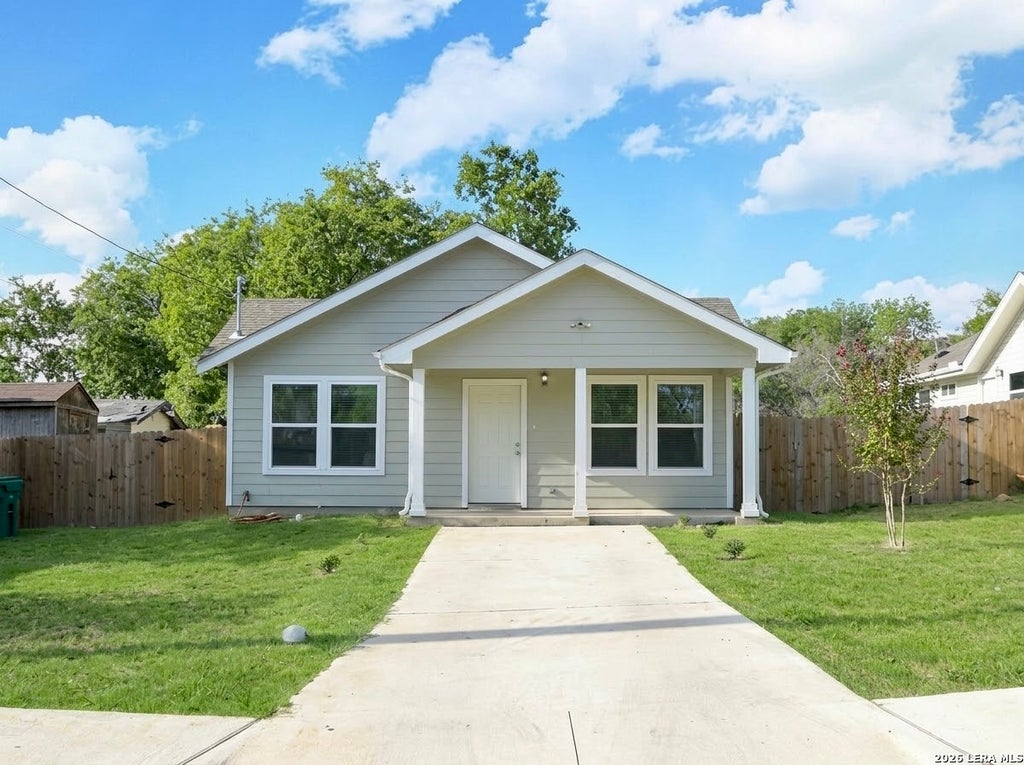 Photo of 1630 PECK AVE, San Antonio, TX 78210 (MLS # 2019686)