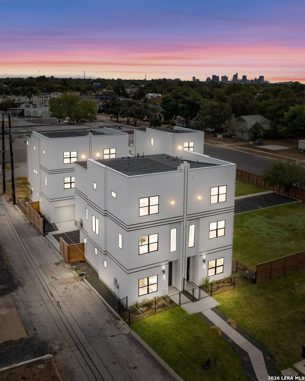 Photo of 3214 N ELMENDORF ST, San Antonio, TX 78201 (MLS # 1956681)