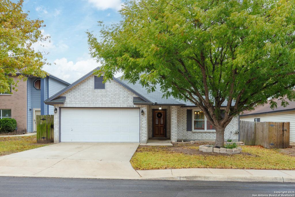 Photo of 11018 Scenic Pt., San Antonio, TX 78254 (MLS # 1925808)