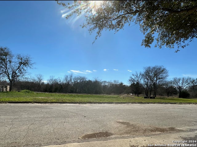 Photo of 263 Club View E, Seguin, TX 78155 (MLS # 2022578)