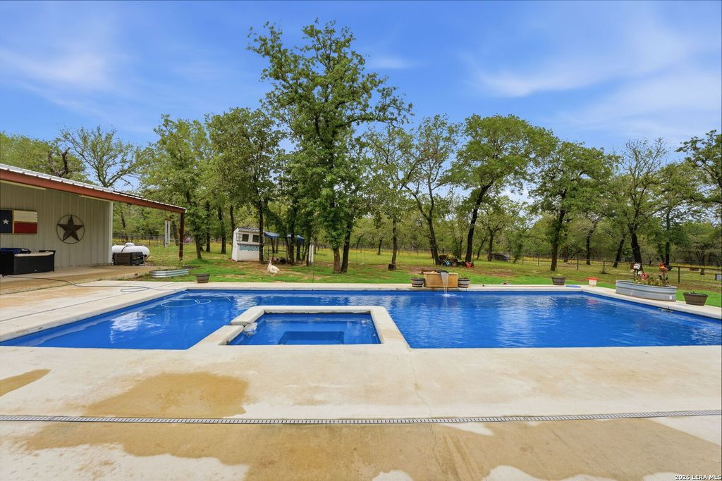 Photo of 238 CIBOLO WAY, La Vernia, TX 78121 (MLS # 1964490)