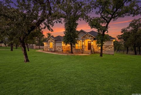 238 CIBOLO WAY La Vernia TX 78121
