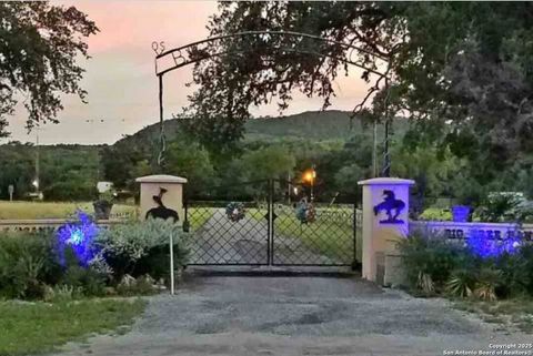 19967 Hwy 127 ConCan TX 78838