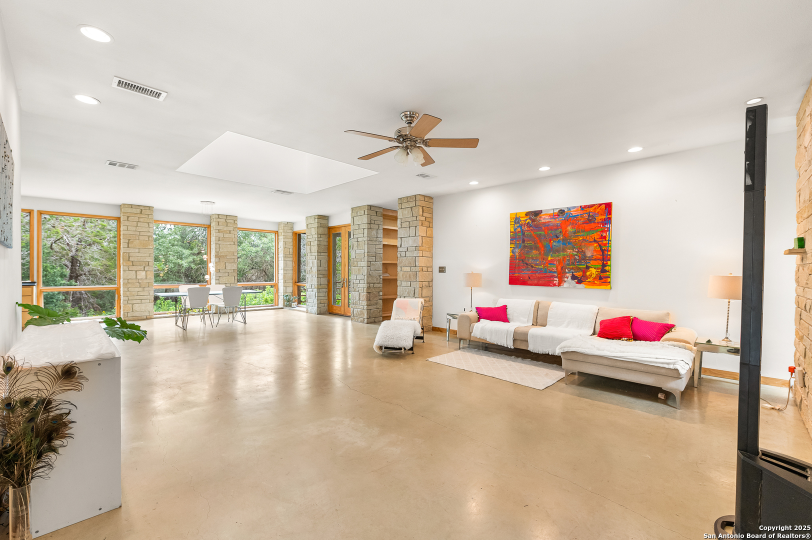 317 Saddle Mountain