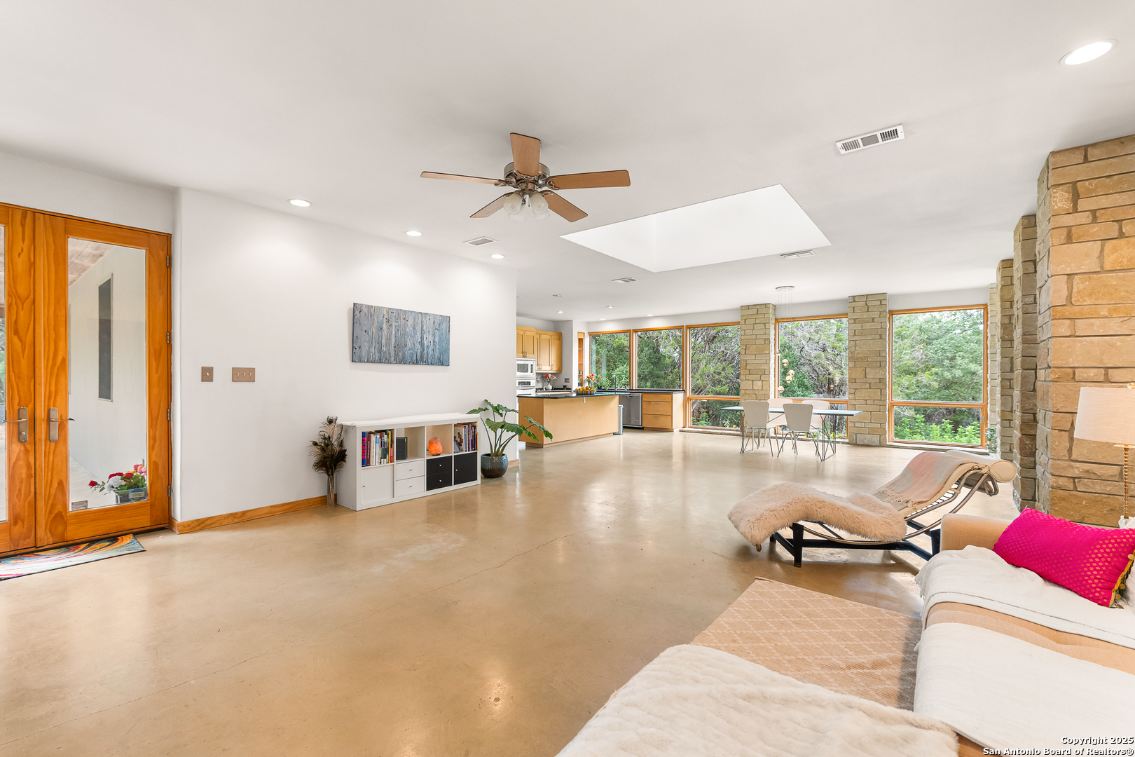317 Saddle Mountain