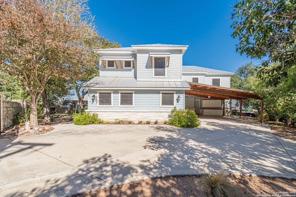 Photo of 1950 Triple Peak, Canyon Lake, TX 78133 (MLS # 1924366)