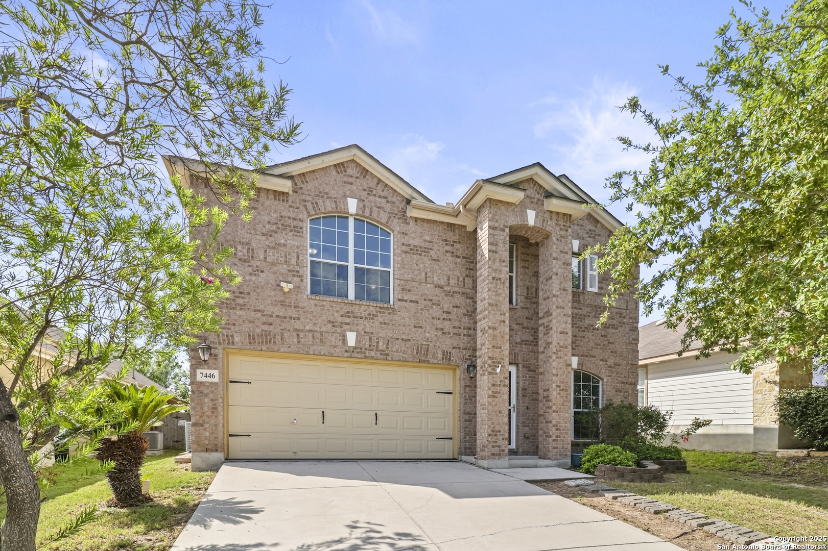 7446 Elegante Way