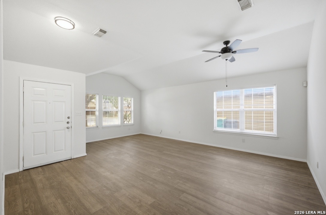 8346 Copperglen