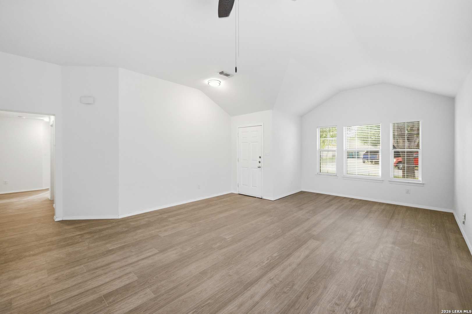 8346 Copperglen