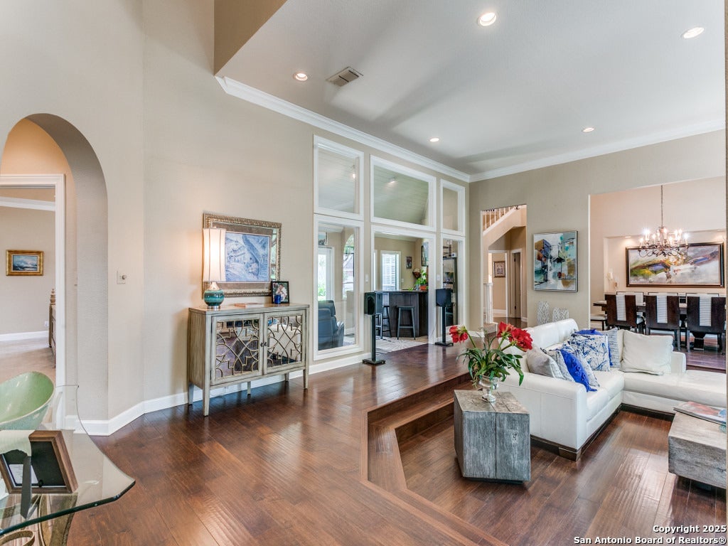 107 POST OAK WAY