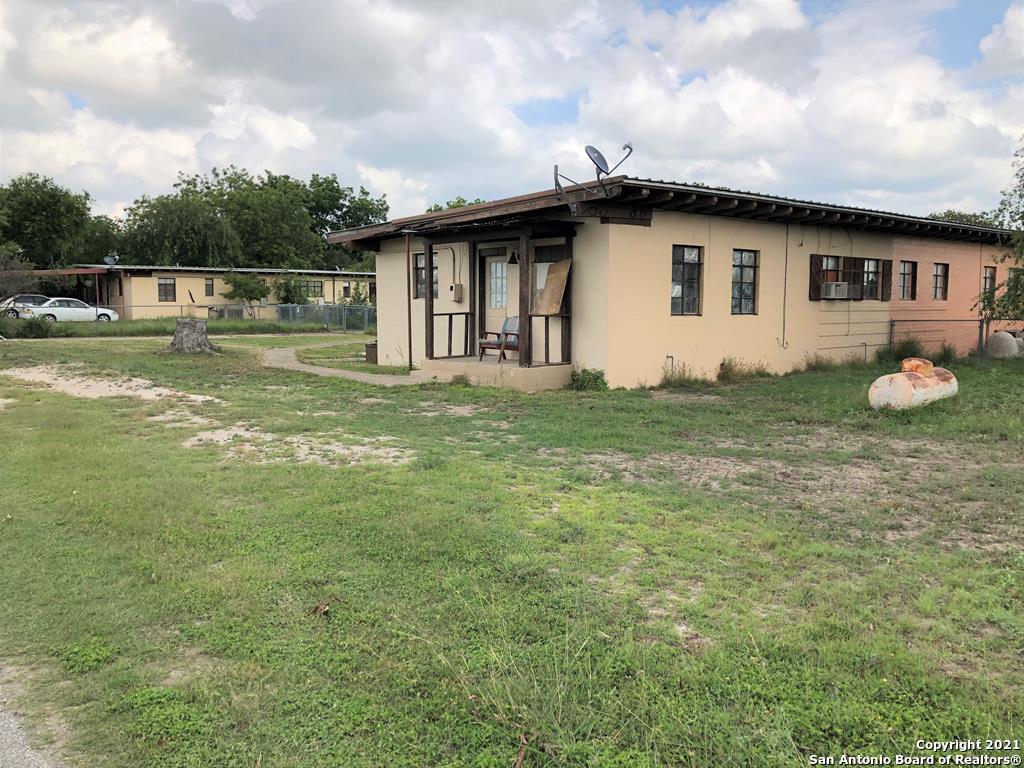 Photo 1 of 3 — 31 Chandler Ct, Brackettville, TX 78832