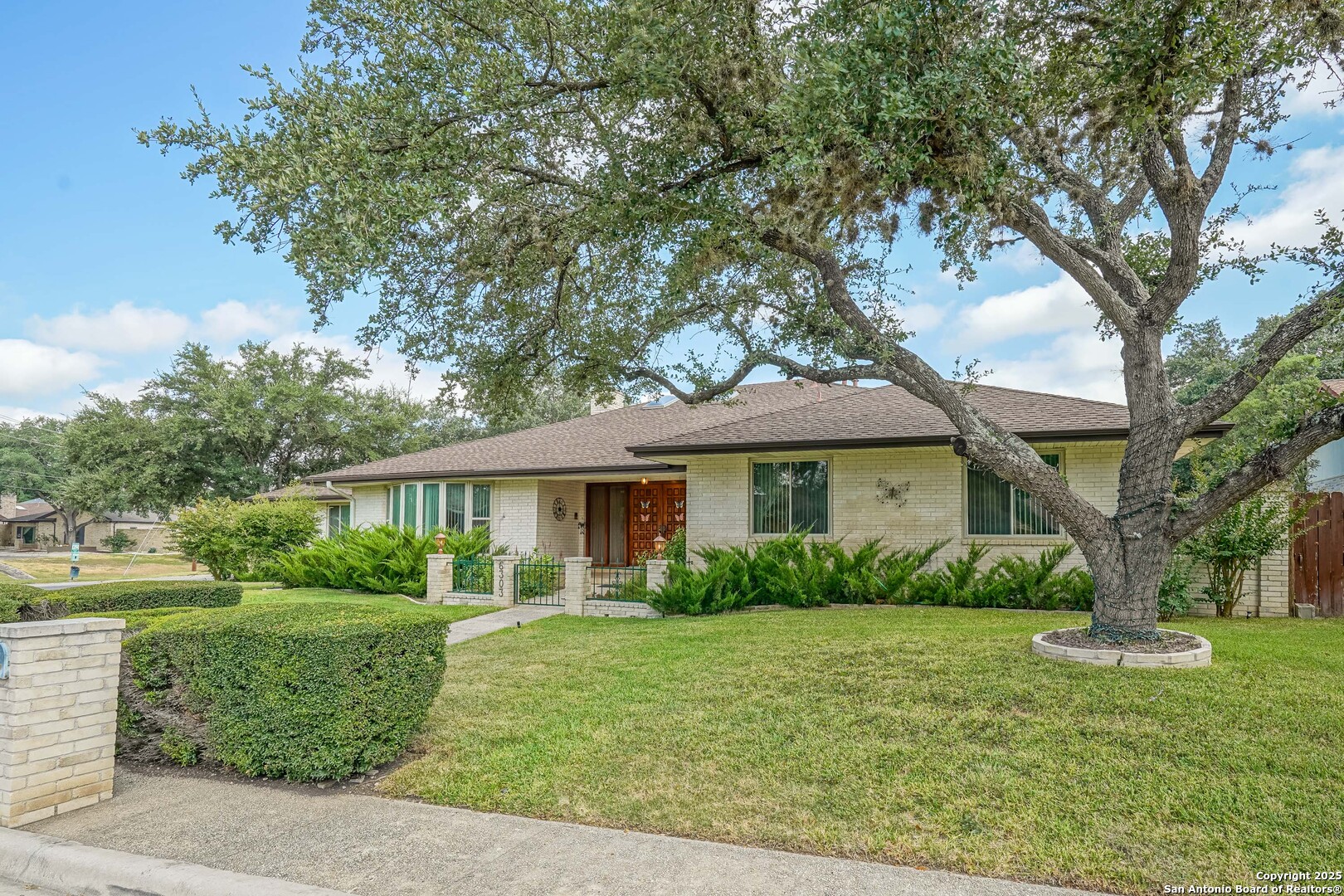 6303 LAKEWOOD PARK