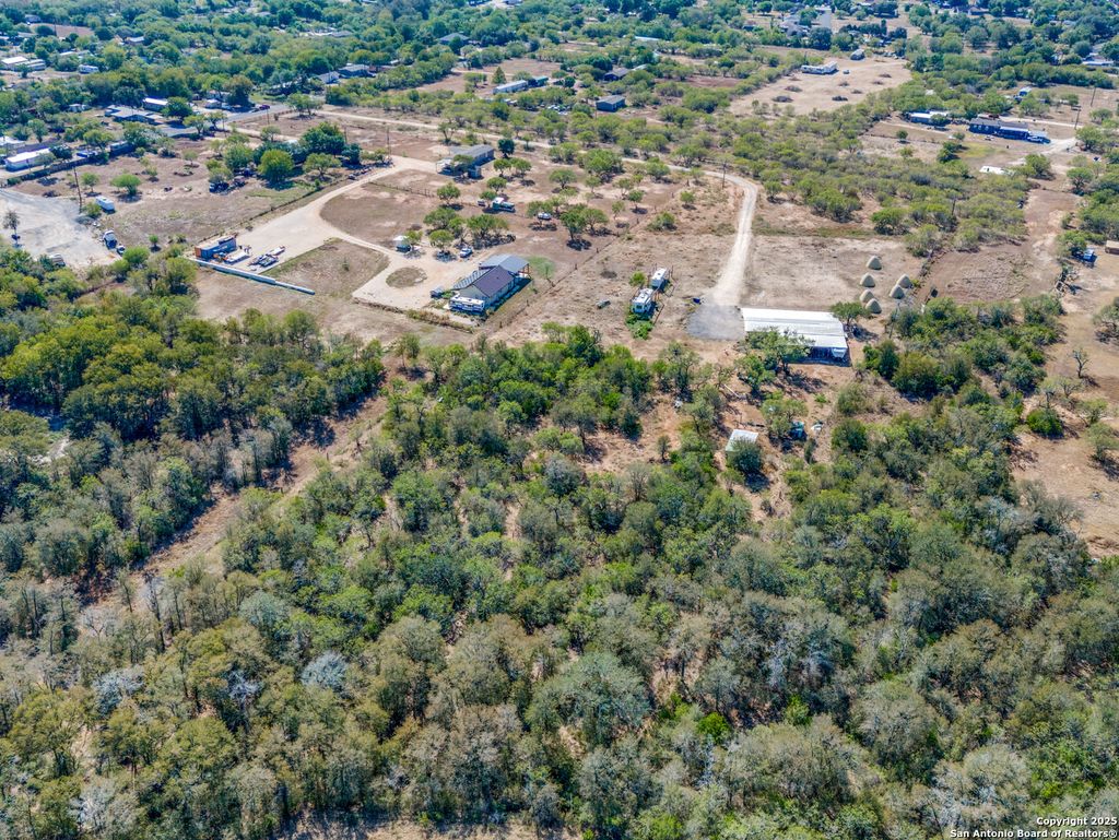 Photo of 470 Country Acres, Seguin, TX 78155 (MLS # 1912618)