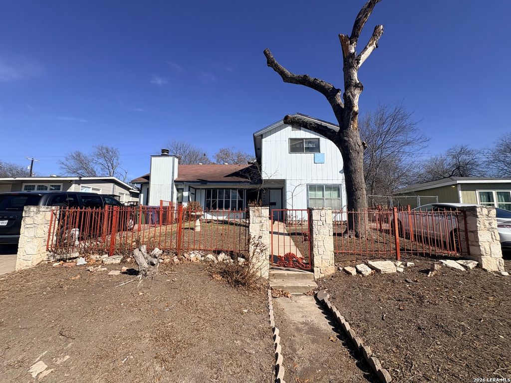 Photo of 202 Saxon, San Antonio, TX 78213 (MLS # 1944546)