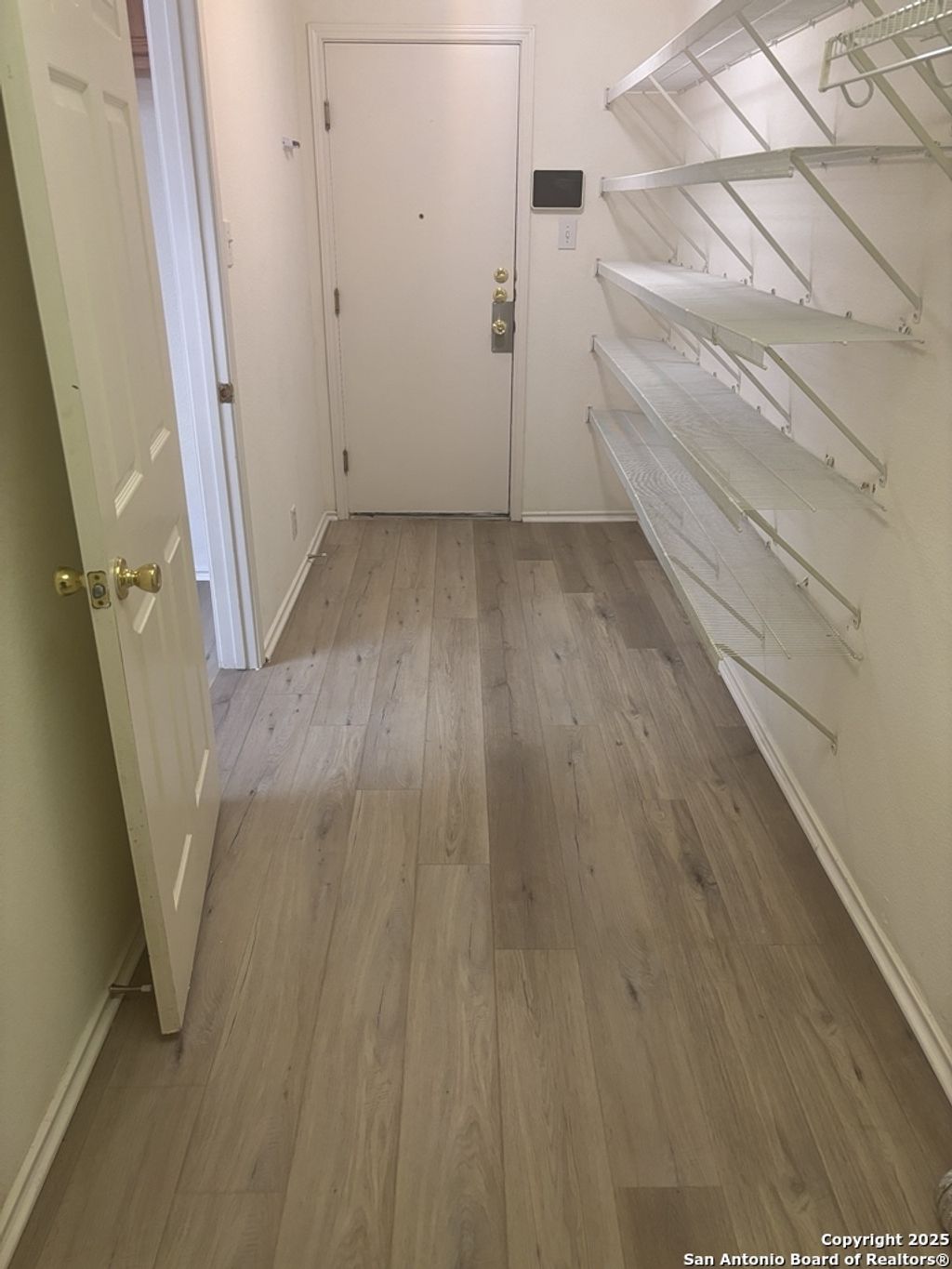 Photo of 538 RATTLER BLUFF, San Antonio, TX 78251 (MLS # 1925859)