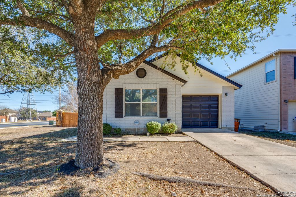 Photo of 7634 Cortland Oak, San Antonio, TX 78254 (MLS # 1934627)