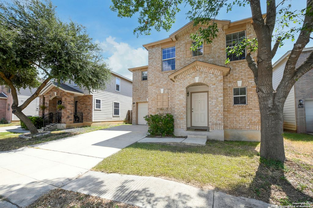 Photo of 30 KNIGHTS PEAK, San Antonio, TX 78254 (MLS # 1950662)
