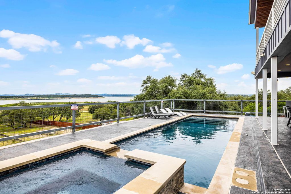 Photo of 1447 Tamarack, Canyon Lake, TX 78133 (MLS # 1869813)