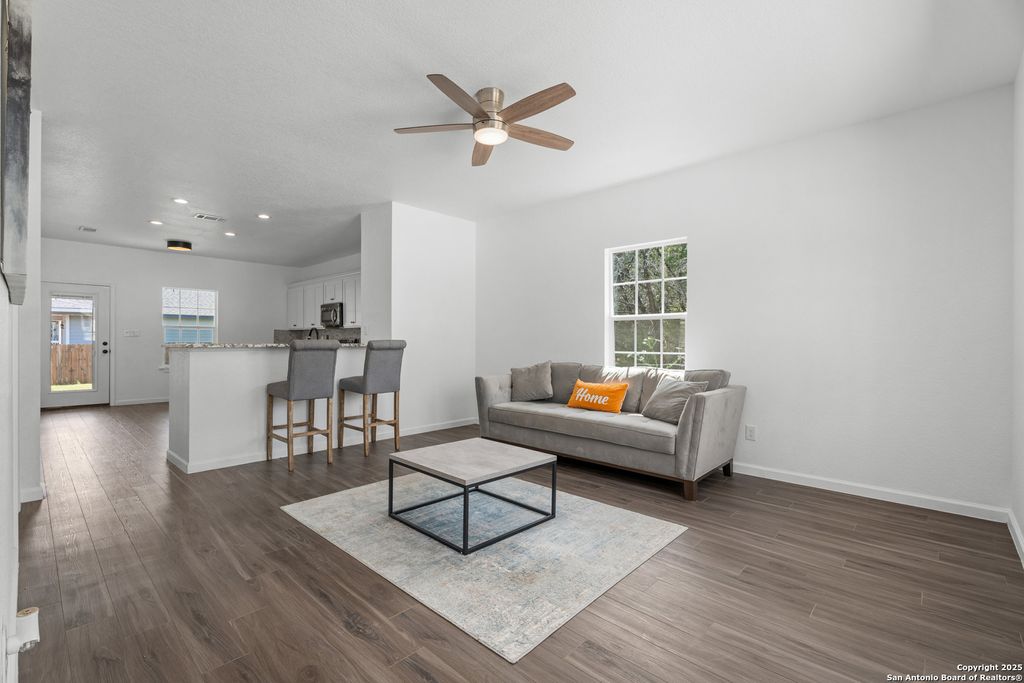 Photo of 1734 Blueridge Dr, Canyon Lake, TX 78133 (MLS # 1914075)