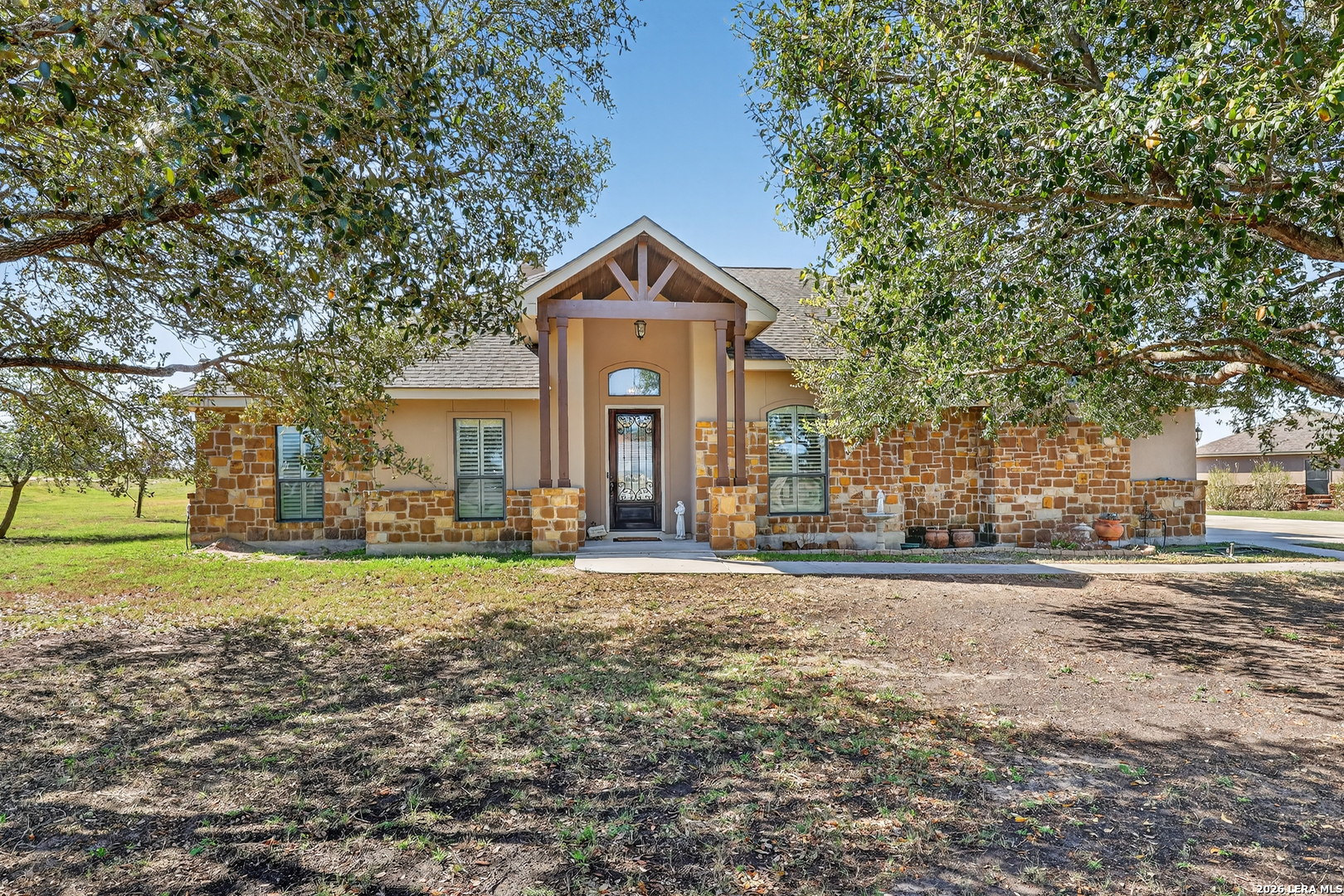 121 Abrego Mount