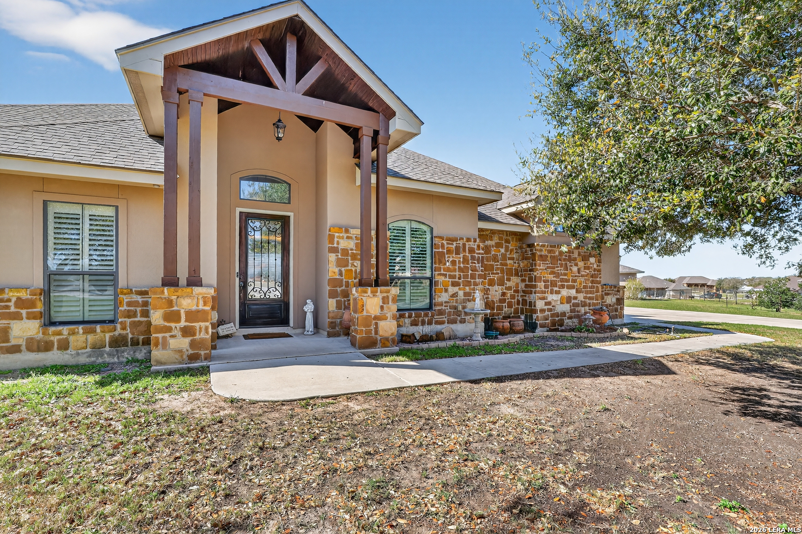 121 Abrego Mount