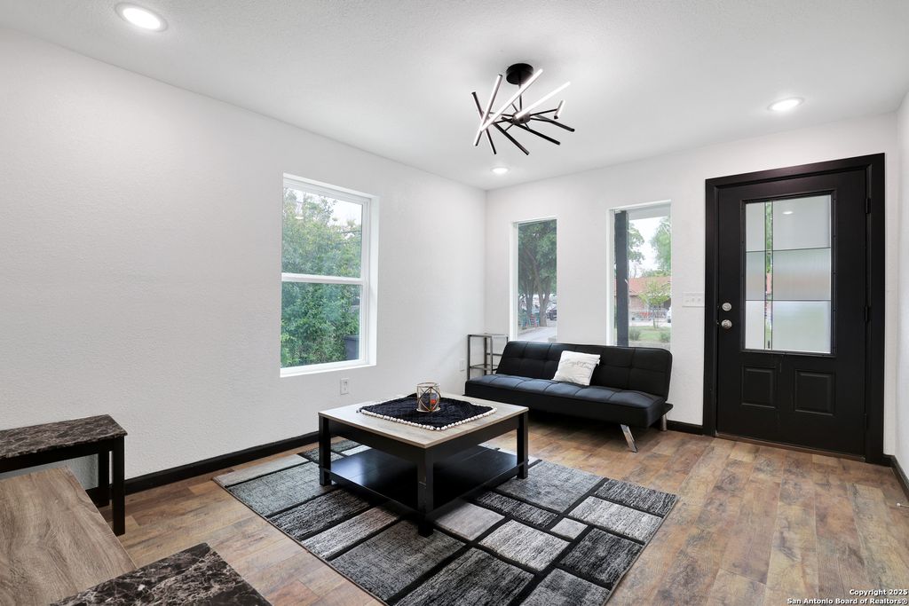 Photo of 407 Big Foot, San Antonio, TX 78204 (MLS # 1929971)