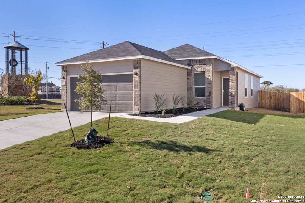 Photo of 3905 WOODSIDE DRIVE, Seguin, TX 78155 (MLS # 1915942)
