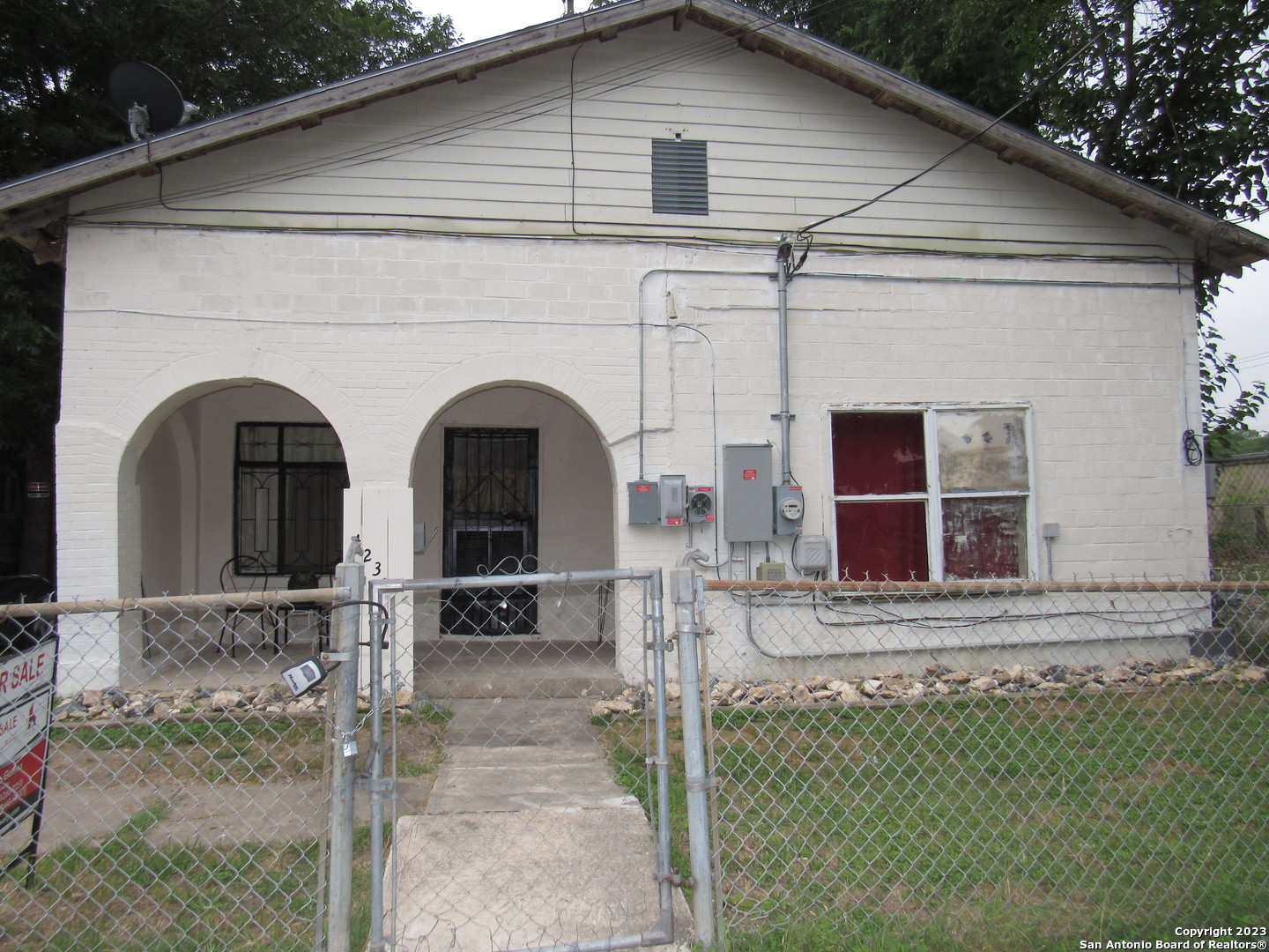 Photo 1 of 20 — 4230 SAN FERNANDO ST, San Antonio, TX 78237