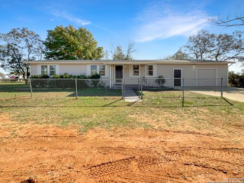 A home in Floresville