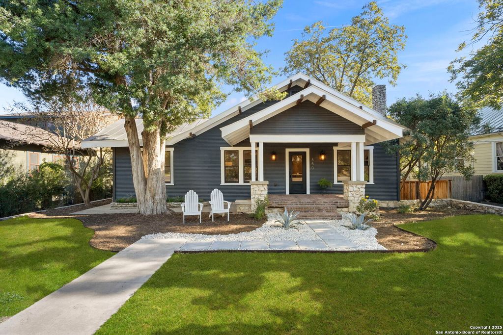 Photo of 850 Estes, Alamo Heights, TX 78209 (MLS # 1922994)