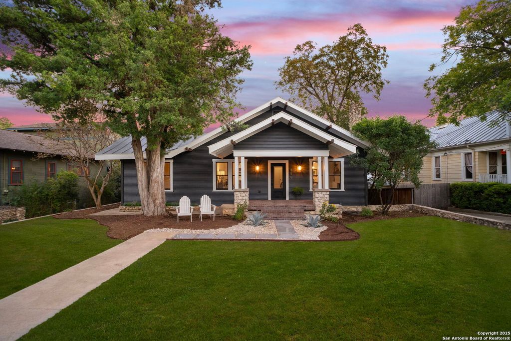 Photo of 850 Estes, Alamo Heights, TX 78209 (MLS # 1922994)