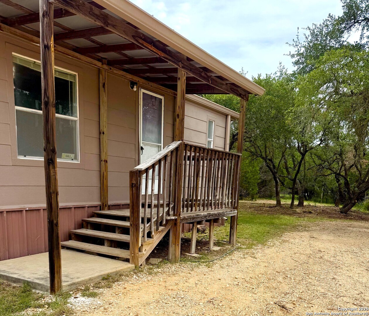 1053 Crown