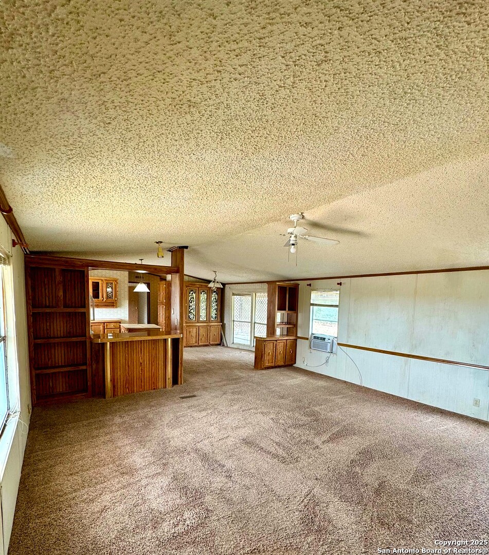 1053 Crown