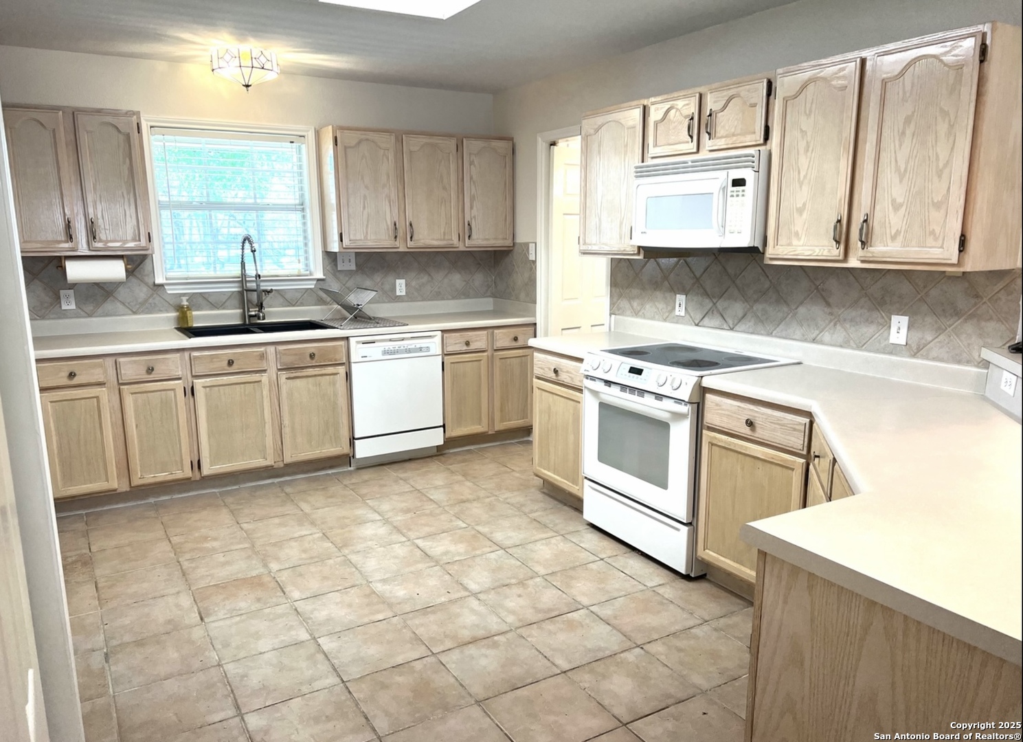 26711 Sagitarius Lane