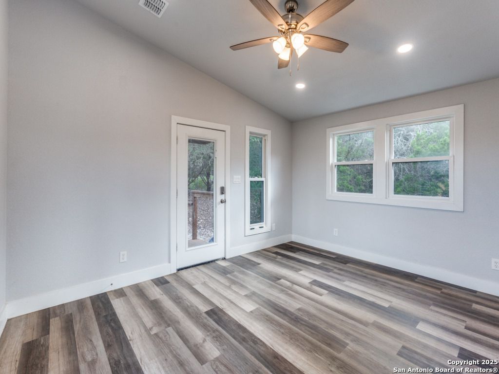 Photo of 238 Ledgeview, Canyon Lake, TX 78133 (MLS # 1883311)