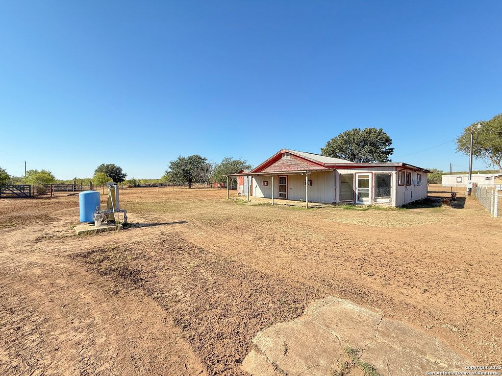 Photo of 179 PR 6624, Devine, TX 78016 (MLS # 1918433)